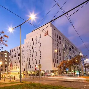 3* Otel Ibis Centre Euromed